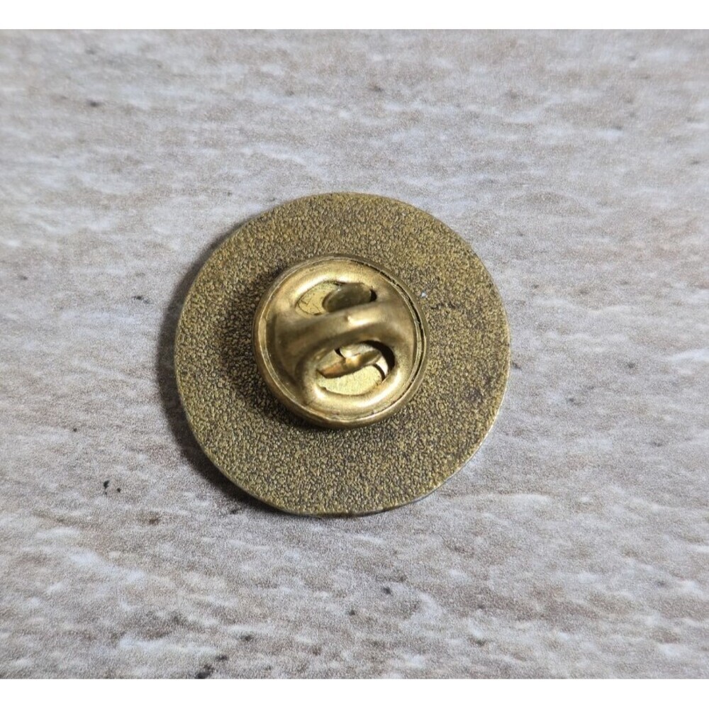 Vintage "We the People" Constitution Signing USA Bronze Tone Lapel Pinback Pin - Picture 6 of 6